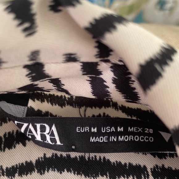 Zara Zebra Oversized Cropped Button Down Blouse - M - Picture 8 of 11